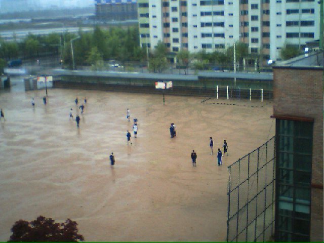 체육시간 축구하는 남자들만 아는 그 느낌.jpg | 인스티즈