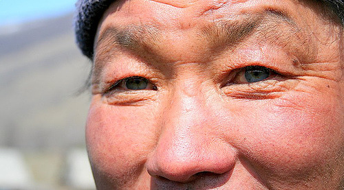 사람들이 하는 오해: 아시아 사람들은 다 눈동자가 짙은갈색? | 인스티즈