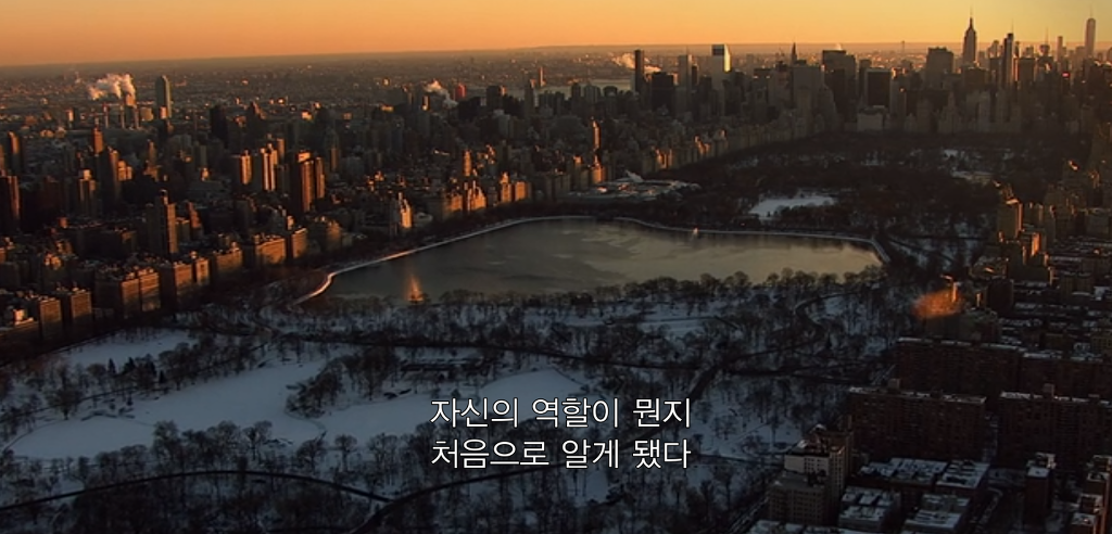 넷플 사이언톨로지 다큐에서 톰 크루즈에게 여신도를 상납했던 장면.jpg | 인스티즈