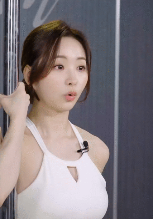 나 폴댄스 좋아하네???.jpgif | 인스티즈