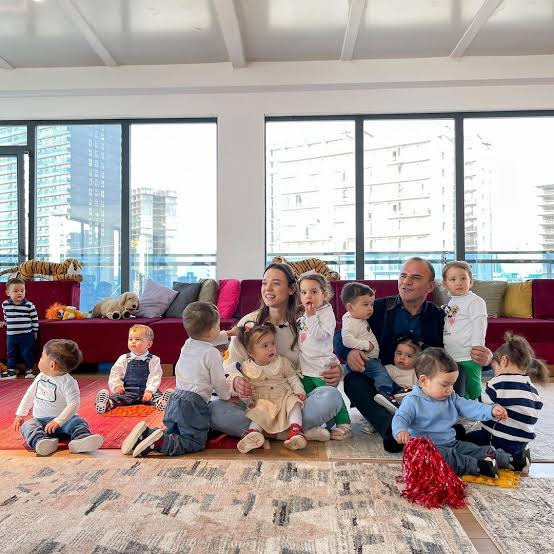 해외에서도 기괴하다고 말 나오는 러시아 부부 ;; | 인스티즈