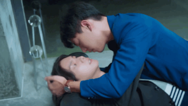 1등공×2등수 배틀호모를 실현시킨 대만 BL 드라마 (+위스키 3잔 먹고 찍었다는 키스신) | 인스티즈