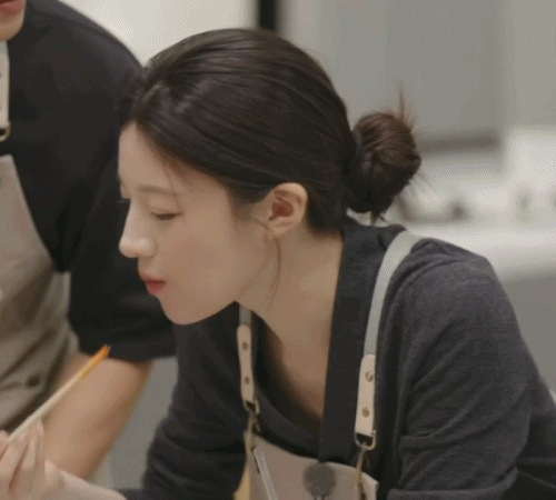 마니또 클럽 7회 고윤정 움짤.gif | 인스티즈