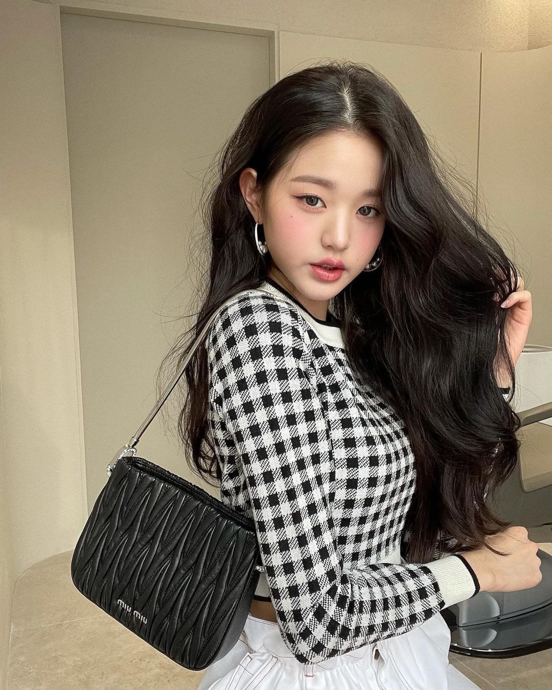 여자 아이돌이 쓰는 향수 정보 모음.jpg | 인스티즈