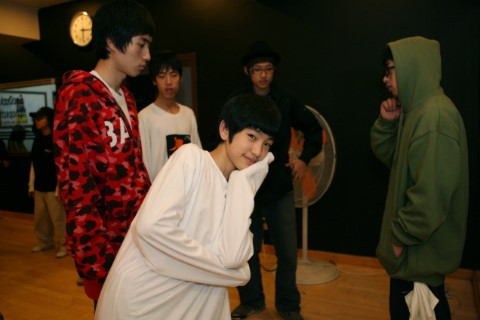 과거 사진 60여장 터진 아이돌 | 인스티즈