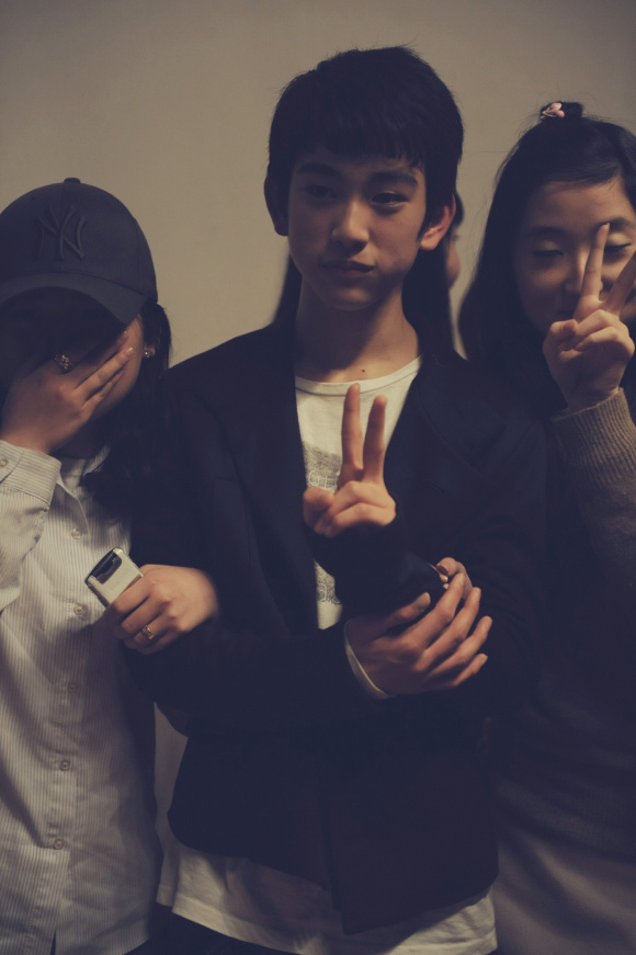 과거 사진 60여장 터진 아이돌 | 인스티즈