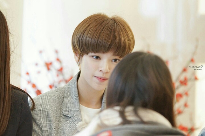 [트와이스] 정연이 숏컷중 제일 예쁜머리 | 인스티즈