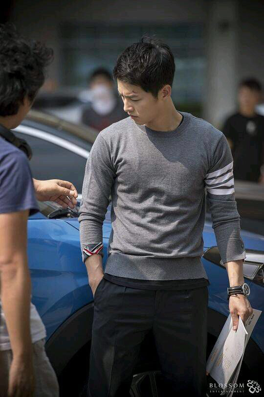 여러 트레이너가 포기했다던 송중기 몸.jpg | 인스티즈