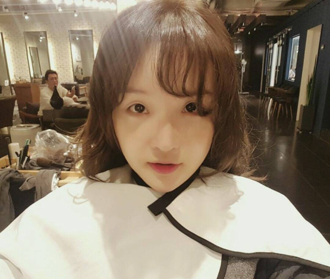 BTS 멤버 4명과 너무 닮아버린 여성들 | 인스티즈