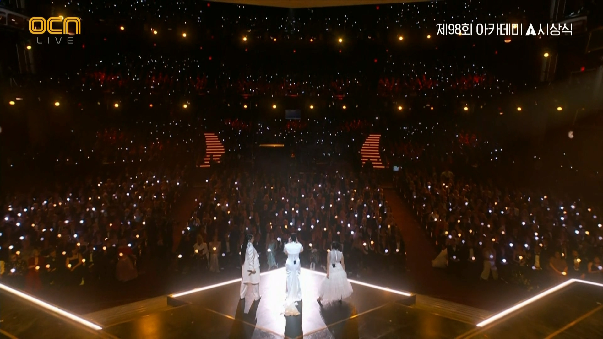 오스카 케데헌 골든 무대 | 인스티즈