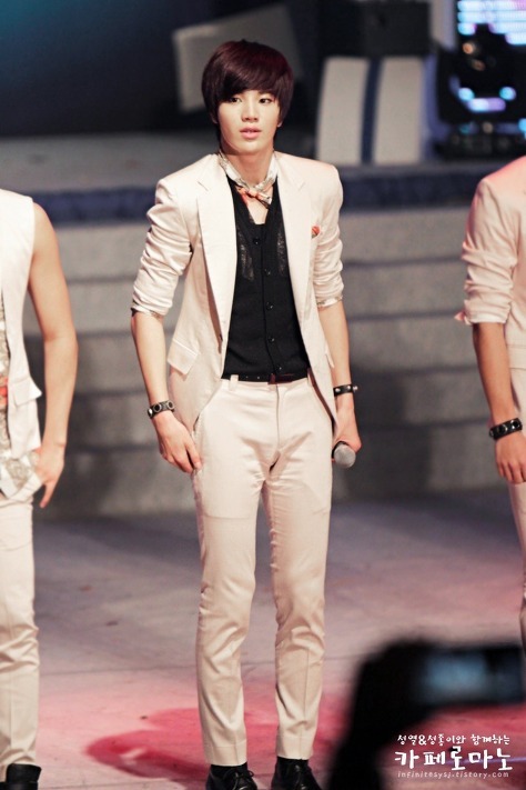  아이돌로 알아본 여자들이 좋아하는 남자 몸매 유형들 | 인스티즈