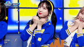 흔들리지 않는 여자아이돌 앞머리.gif | 인스티즈