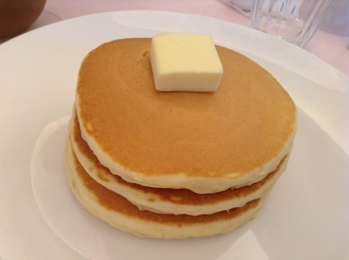 구겨서 한입에 꾸역꾸역 집어넣고 싶은 팬케이크.jpg | 인스티즈