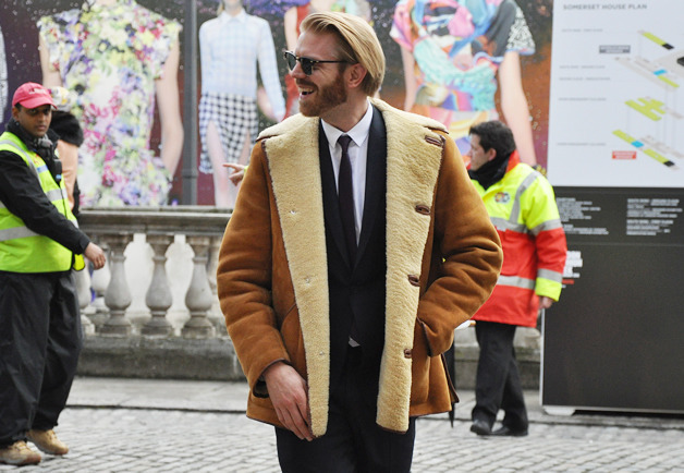 호불호갈리는 패션아이템 - 무스탕 | 인스티즈