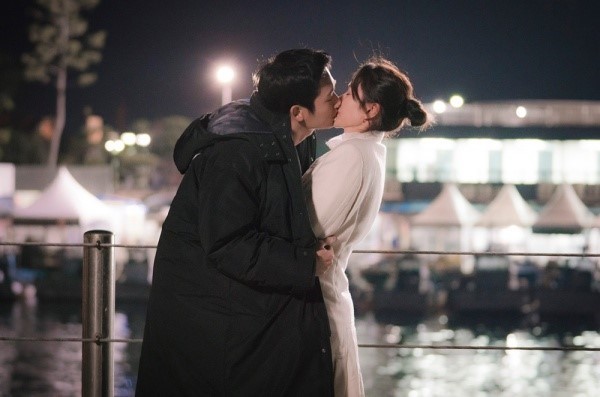 키스신 안 이쁘게 찍는 키스 못하는것 같은 남배우들 특징 | 인스티즈