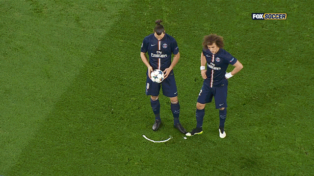 전세계 축구선수들이 쓰는 초인적인 역대급 축구스킬들.gif | 인스티즈