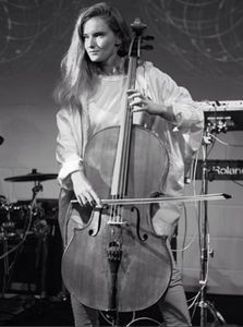 밴드 클린밴딧의 첼로 여신 그레이스 차토 | 인스티즈