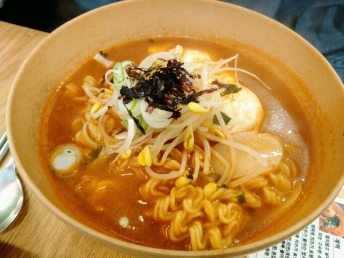 명동 틈새라면 본점 | 인스티즈