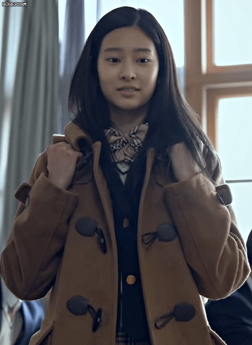 아이즈원 김민주 영화에서 연기 장면(연기가 가장 쉬웠어요).gif | 인스티즈