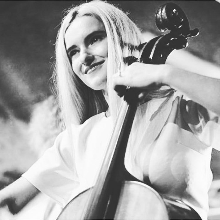 밴드 클린밴딧의 첼로 여신 그레이스 차토 | 인스티즈