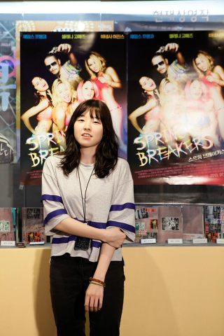 응팔 장만옥역 배우 이민지 교정기 뺀 사진.jpg | 인스티즈