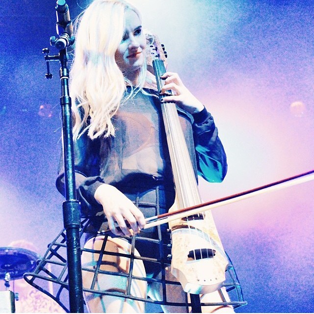 밴드 클린밴딧의 첼로 여신 그레이스 차토 | 인스티즈