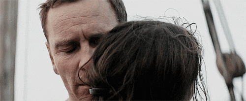 영화 파도가 지나간 자리 : The light between oceans (2016).gif | 인스티즈