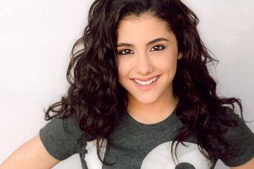 아리아나 그란데가 항상 반묶음머리를 고집한 이유 | 인스티즈