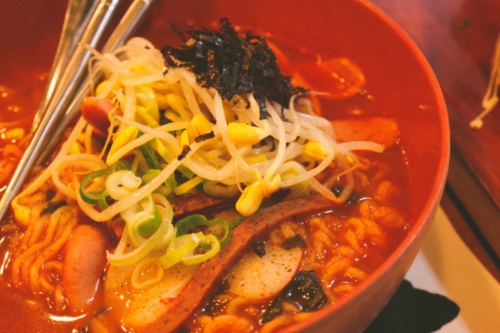 명동 틈새라면 본점 | 인스티즈