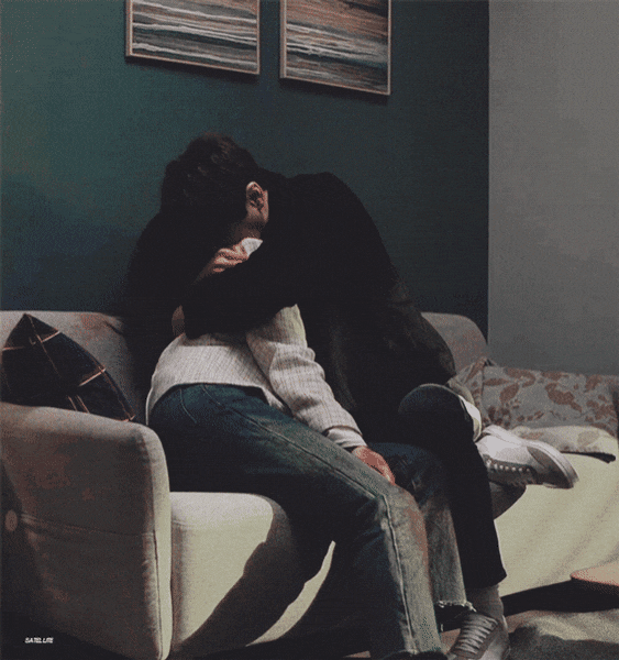 [365운명을거스르는1년] 애정씬 하나없이 애틋했던 장르물 속 남주-여주 서사.gif | 인스티즈