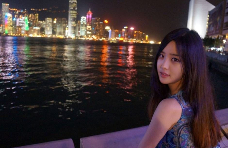 왼쪽이냐 오른쪽이냐 선택글로 올라왔던 여자 둘 다른사진들 | 인스티즈