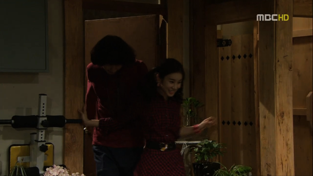 [지붕뚫고하이킥] 황정음 소개팅.jpg | 인스티즈