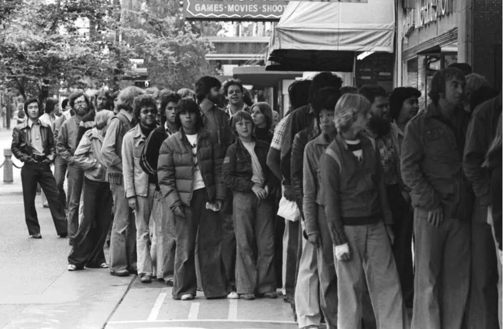 모두가 쫄딱 망할거라고 예상했다는 영화.jpg | 인스티즈