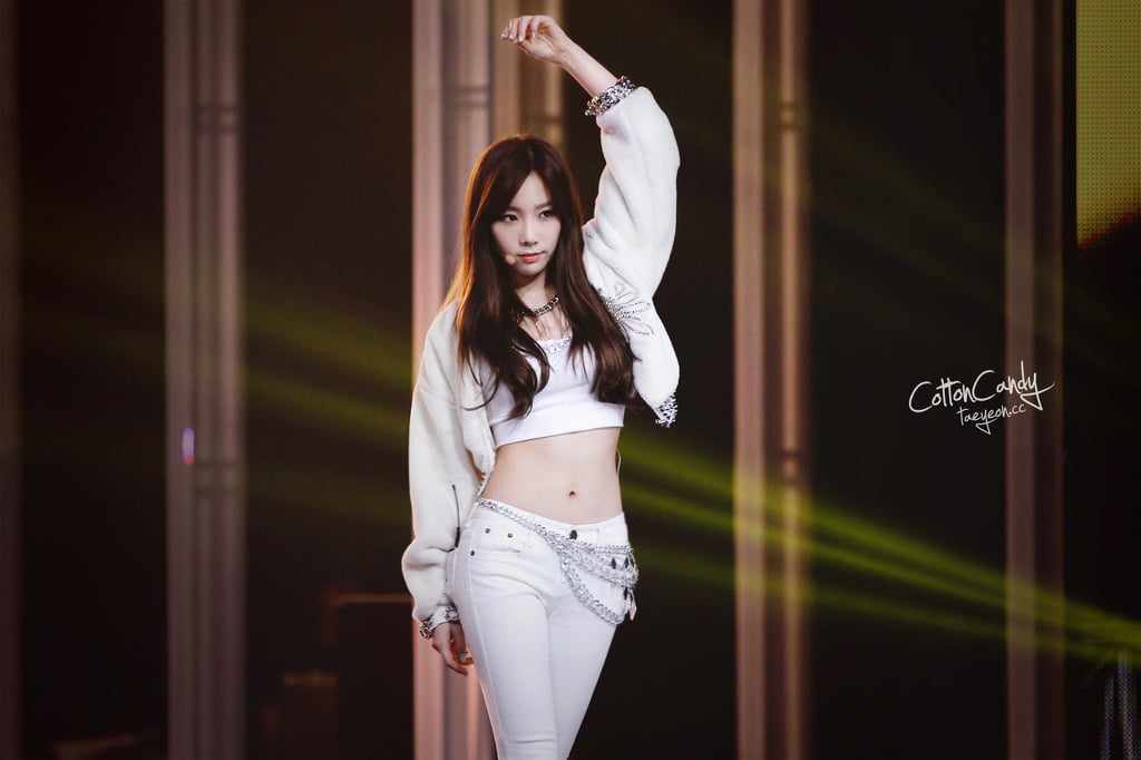 태연의 허리와 골반.JPG | 인스티즈