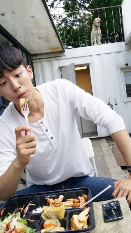 나이 어린 여자들이 전형적으로 좋아하는 남자 외모.jpg | 인스티즈