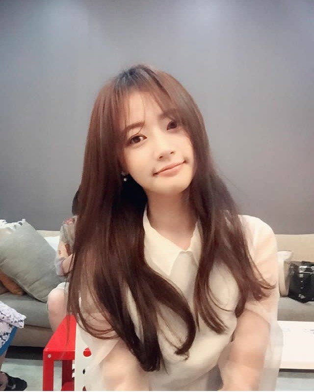 드디어 뜨고 있는 송하윤(김별) 최근 사진들 | 인스티즈