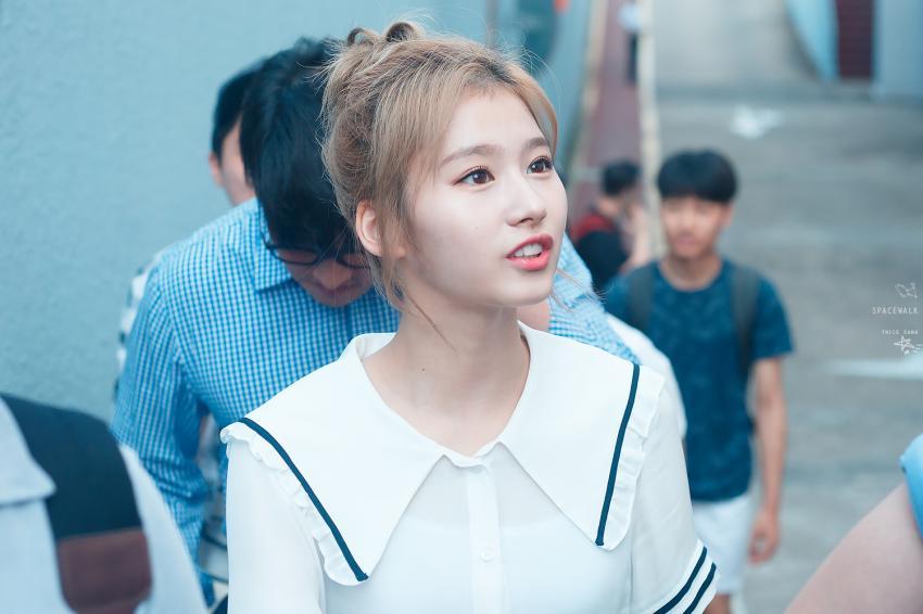 [트와이스] 사나견 송곳니.jpg | 인스티즈