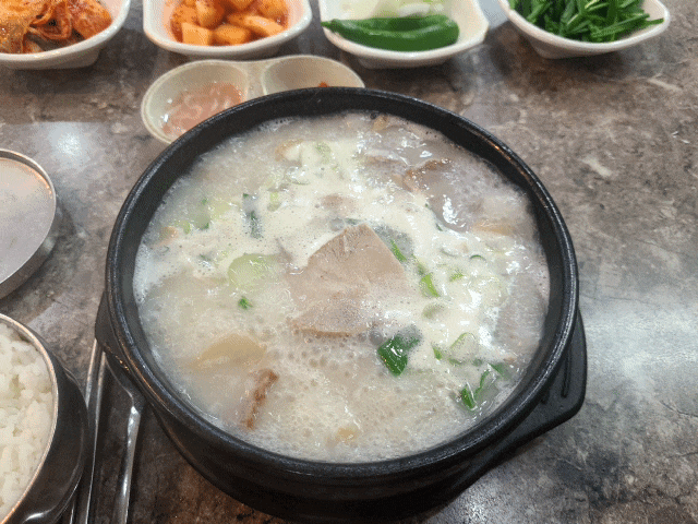 부산에서 많이 먹는다는 음식 2가지 | 인스티즈