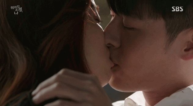 드라마 역사상 길이 남을 것 같은 키스신.gif | 인스티즈