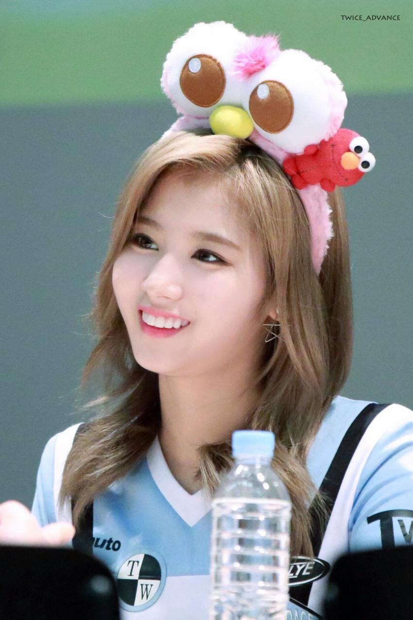 [트와이스] 사나견 송곳니.jpg | 인스티즈