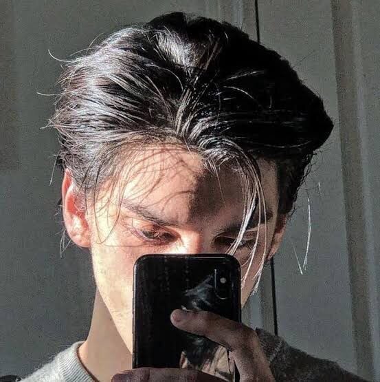진짜 왕자님은 머리카락이 검은색이구나 | 인스티즈