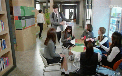 나이 어린 여자들이 전형적으로 좋아하는 남자 외모.jpg | 인스티즈