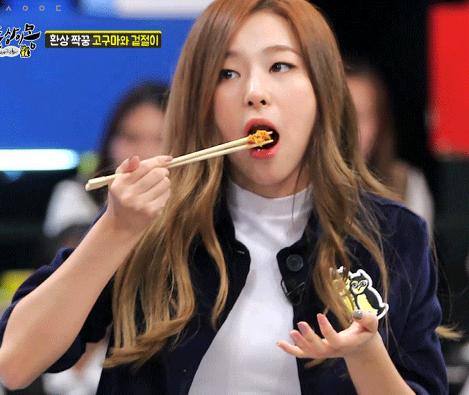 겉절이 먹는 레드벨벳 슬기.gif | 인스티즈