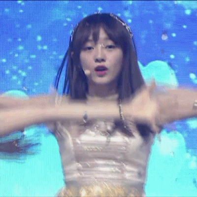 취향 파괴하는 김세정 겨드랑이.gif | 인스티즈