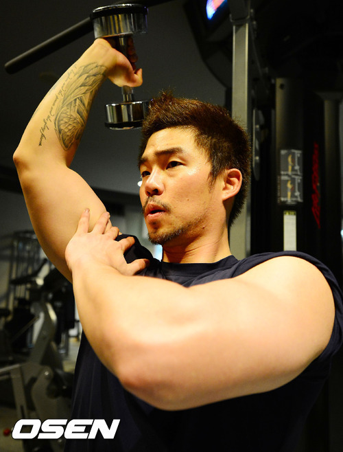 야구선수들의 살벌한 근육들..ㅎㄷㄷ | 인스티즈