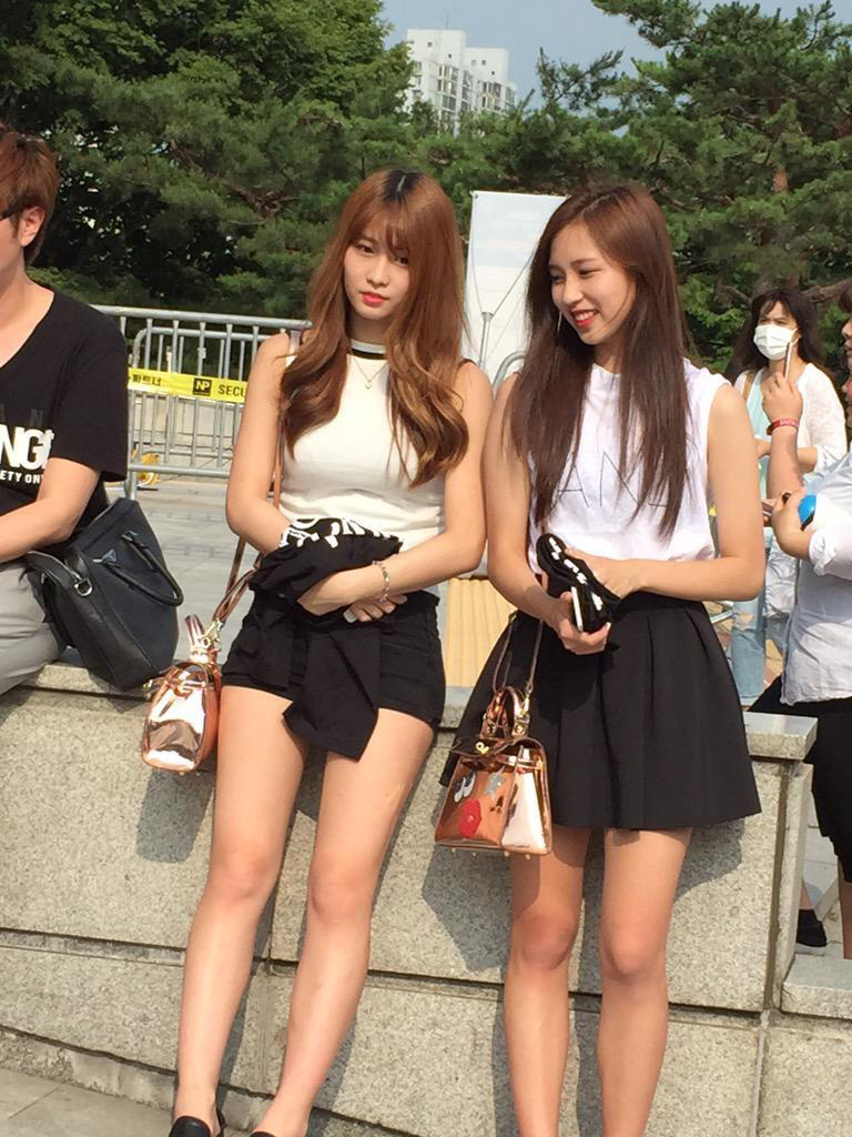 데뷔 전,후 가 너무나 다른 모모 | 인스티즈