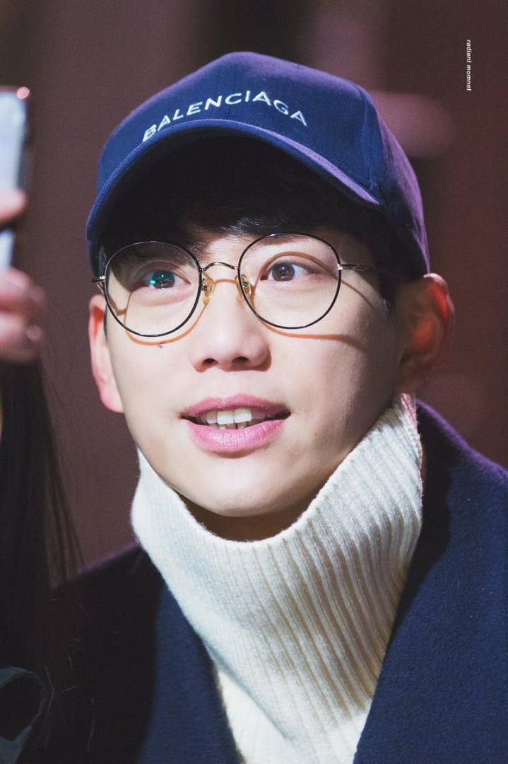 안경 회사에서 뽑은 안경이 잘어울리는 남자 연예인 7 | 인스티즈