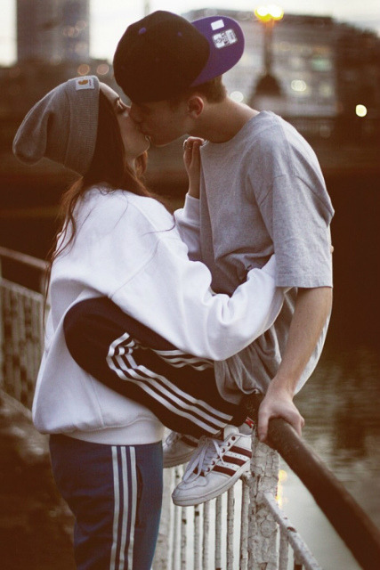 야밤에 설레게 만드는 키스짤들 모음.jpgif | 인스티즈