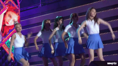 레드벨벳 동네북 웬디 엉덩이.jpgif | 인스티즈