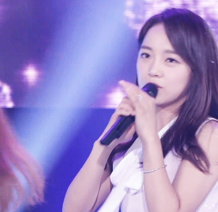 취향 파괴하는 김세정 겨드랑이.gif | 인스티즈